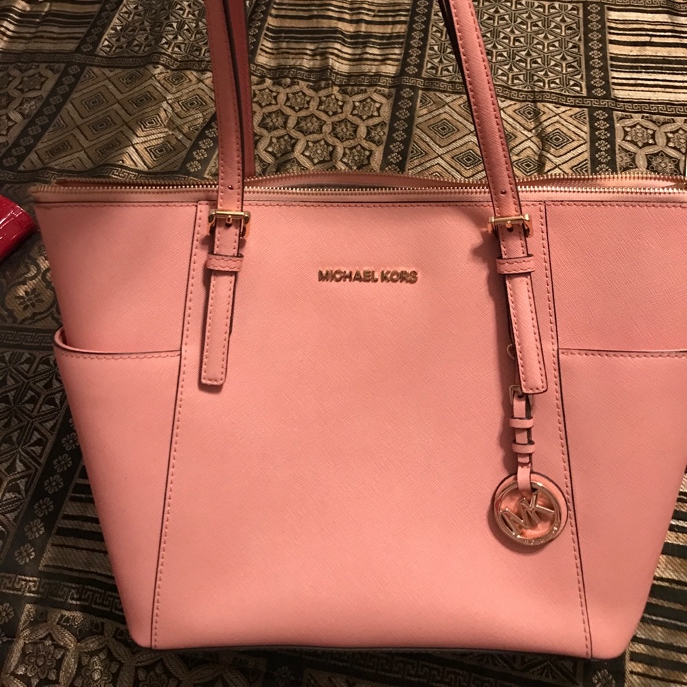 Micheal Kors tote